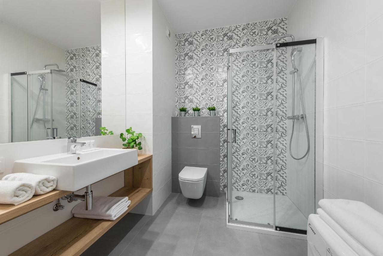 Okecie Airport Studio Bakalarska 2 P&O Serviced Apartments Warschau Buitenkant foto