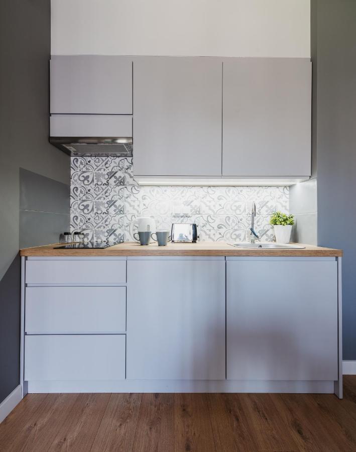 Okecie Airport Studio Bakalarska 2 P&O Serviced Apartments Warschau Buitenkant foto