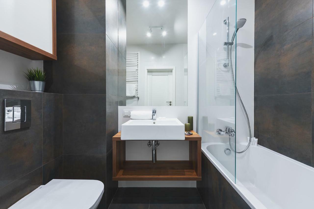 Okecie Airport Studio Bakalarska 2 P&O Serviced Apartments Warschau Buitenkant foto